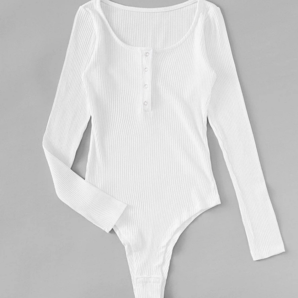 SHEIN white ribbed body suit